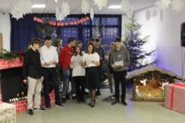 Świąteczne kolędowanie w Naszej Szkole